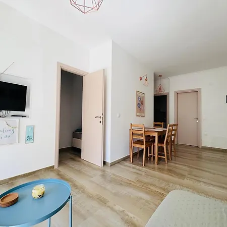 Apollo Appartement Peraía